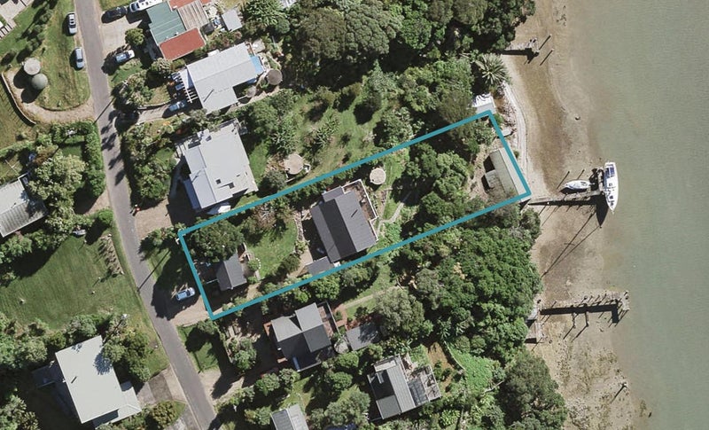 43 Shelly Beach Road, Surfdale, Waiheke Island - Carousel 1
