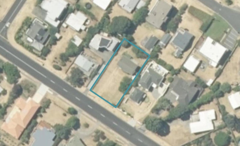 606 Ocean Road, Whangamatā - Carousel 1