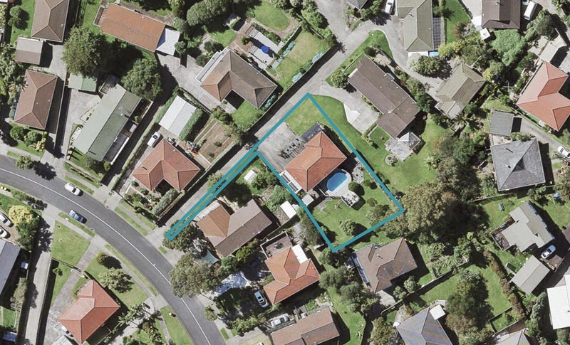 51 Lewisham Street, Highland Park, Auckland - Carousel 1