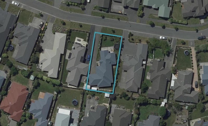 27 Coppinger Terrace, Aidanfield, Christchurch - Carousel 1