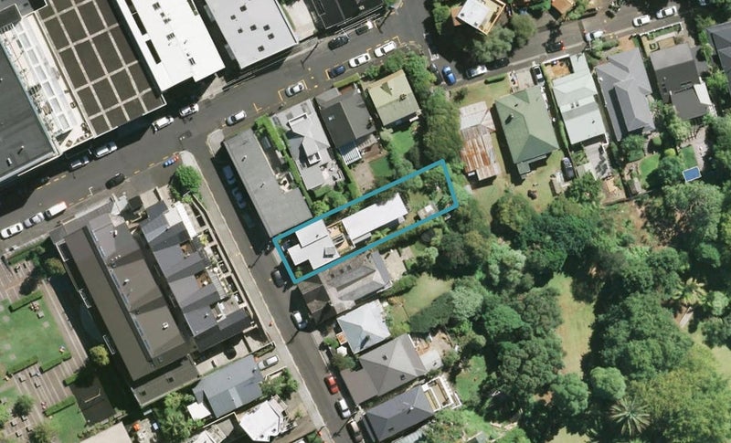 2 Scarborough Terrace, Parnell, Auckland - Carousel 1