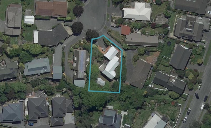 7 Banff Place, Avonhead, Christchurch - Carousel 1
