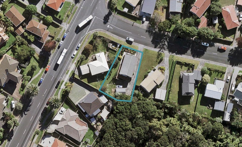 32 Devonshire Road, Unsworth Heights, Auckland - Carousel 1
