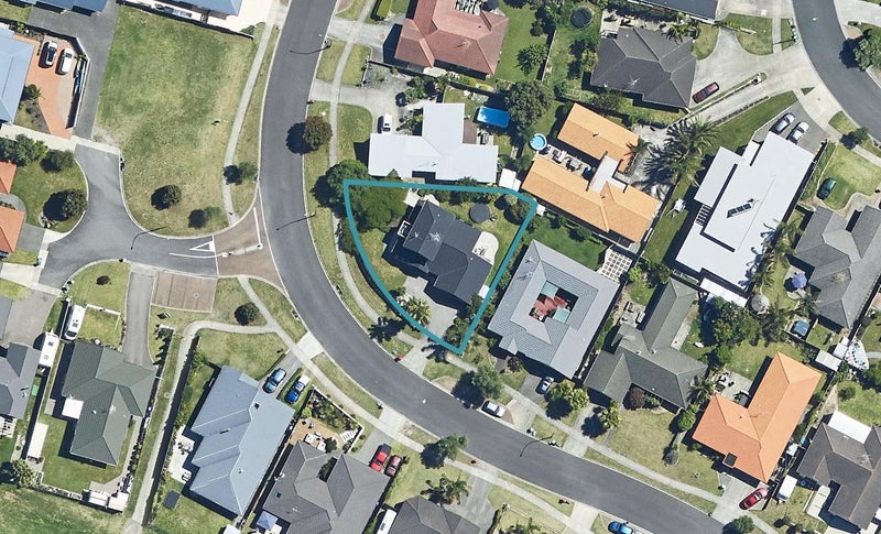 31 Calypso Drive, Papamoa Beach, Papamoa - Carousel 1