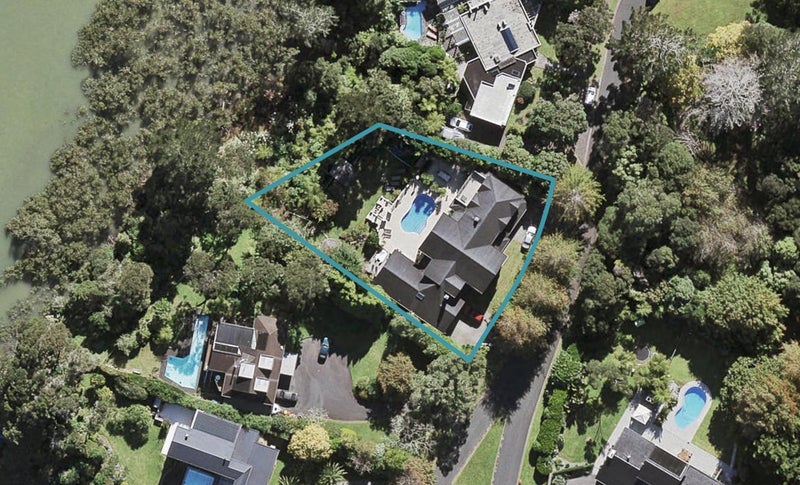 28 Kingfisher Grove, Greenhithe, Auckland - Carousel 1