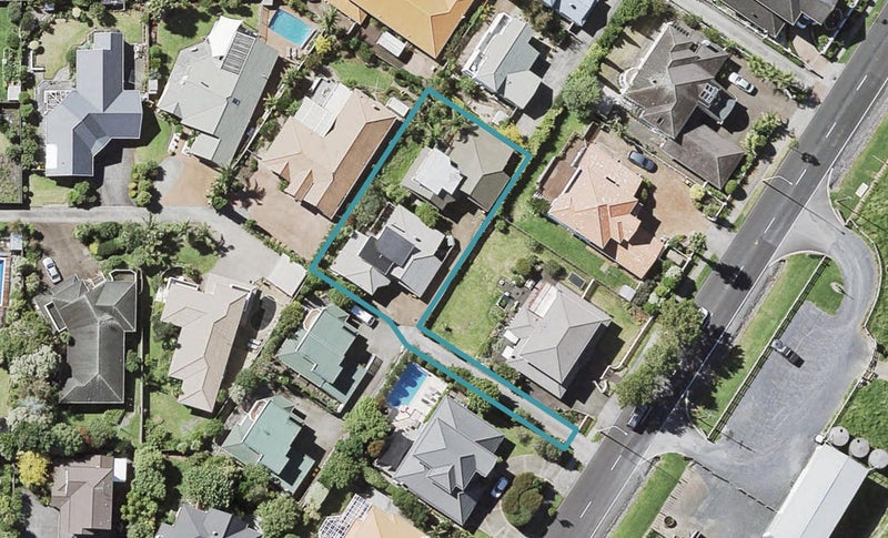 2/143 Somerville Road, Somerville, Auckland - Carousel 1