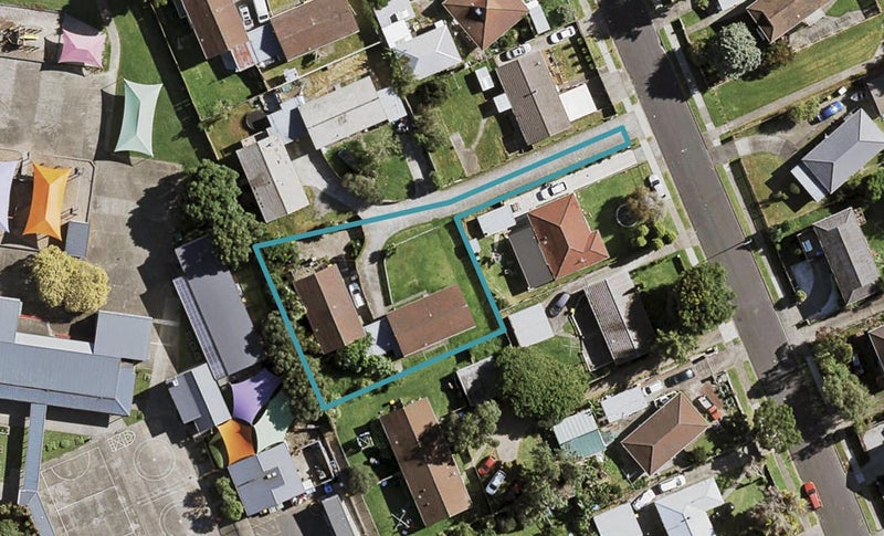 1/25 Frobisher Way, Clendon Park, Auckland - Carousel 1
