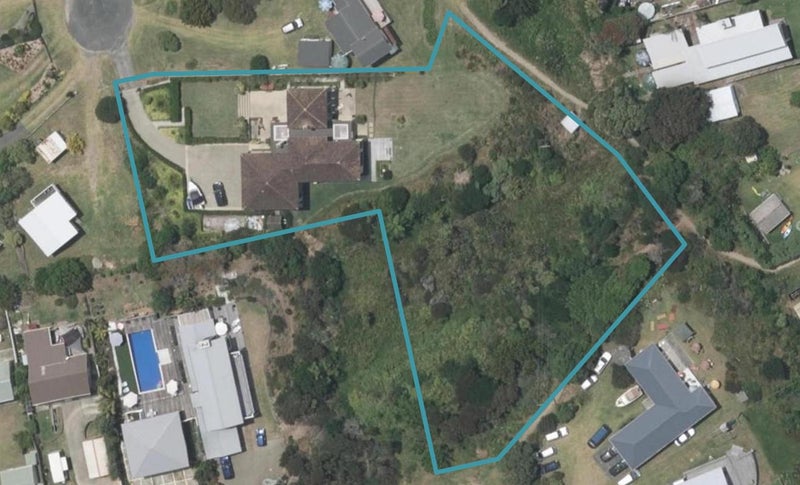 11 Harbourview Street, Mangawhai Heads, Mangawhai - Carousel 1