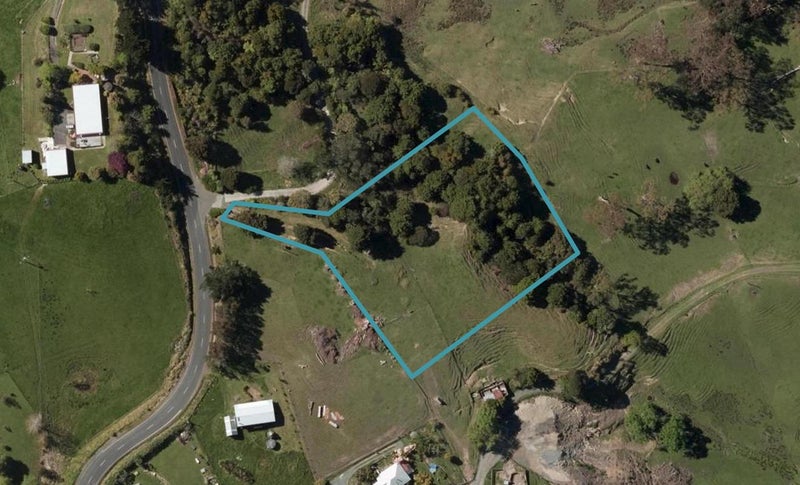 185 Abbey Caves Road, Whangarei - Carousel 1