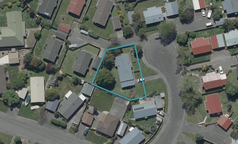 3 Heidi Place, Broomfield, Christchurch - Carousel 1