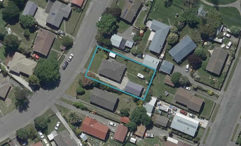25 Malabar Crescent, Broomfield, Christchurch - Carousel 1