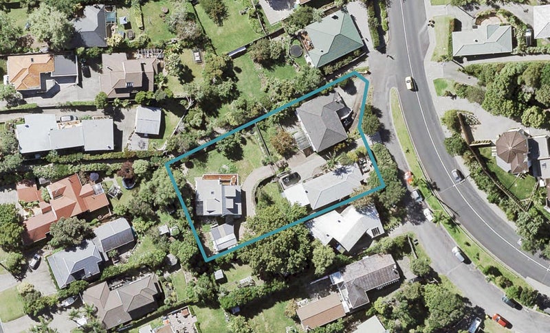 3/526 Beach Road, Murrays Bay, Auckland - Carousel 1
