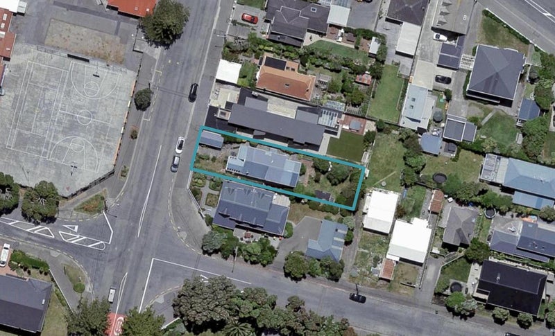 13 Falkirk Avenue, Seatoun, Wellington - Carousel 1