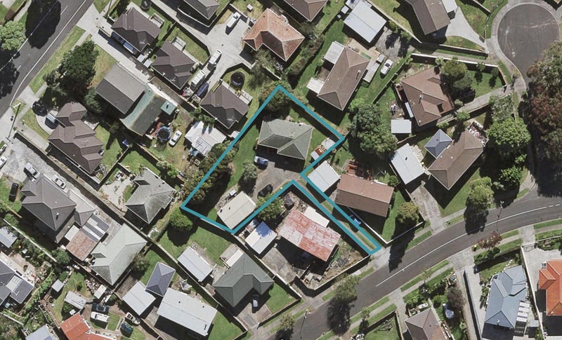 12 Alabaster Drive, Papatoetoe, Auckland - Carousel 1