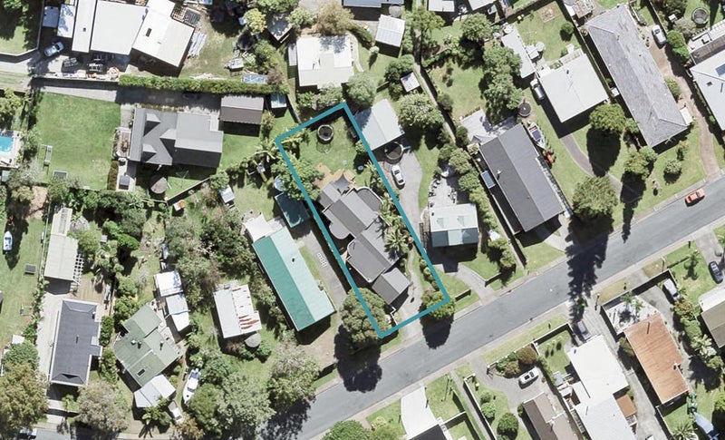 53 The Circle, Manly, Whangaparaoa - Carousel 1