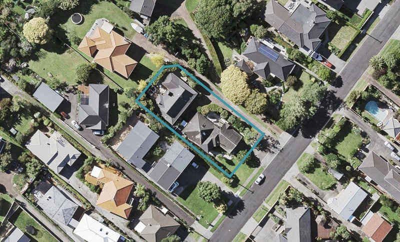2/40 Parkhill Road, Howick, Auckland - Carousel 1