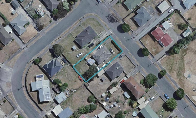 42 Cameron Crescent, Masterton - Carousel 1