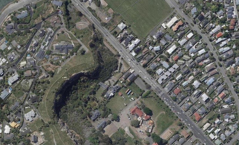 124 Main Road, Redcliffs, Christchurch - Carousel 1