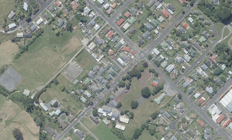 82 Stevenson Avenue, Sawyers Bay, Port Chalmers - Carousel 1
