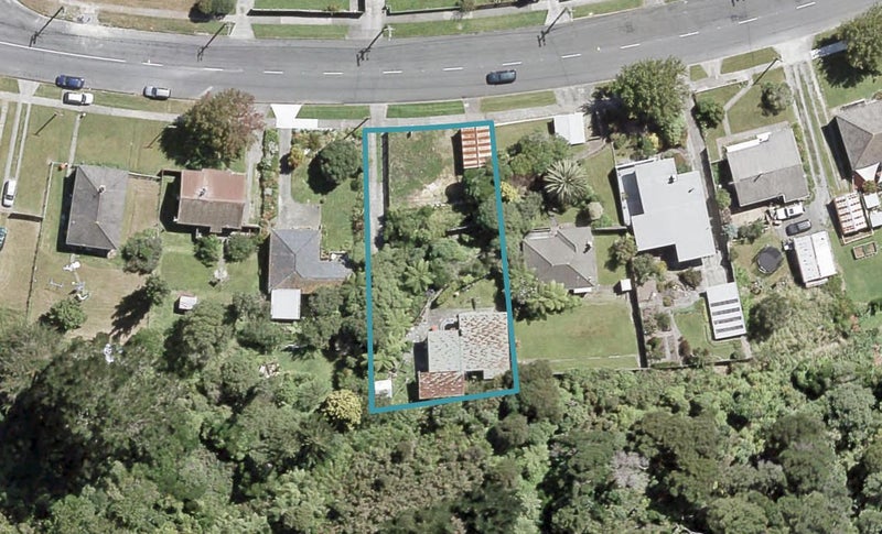 242 Waddington Drive, Naenae, Lower Hutt - Carousel 1