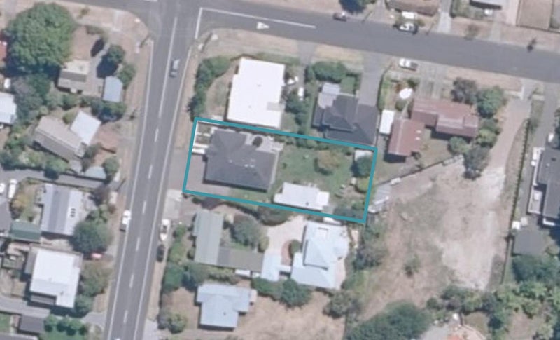 70 Mere Road, Taupo - Carousel 1