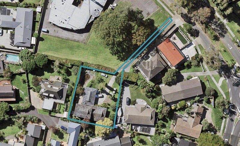 196 Fisher Parade, Farm Cove, Auckland - Carousel 1