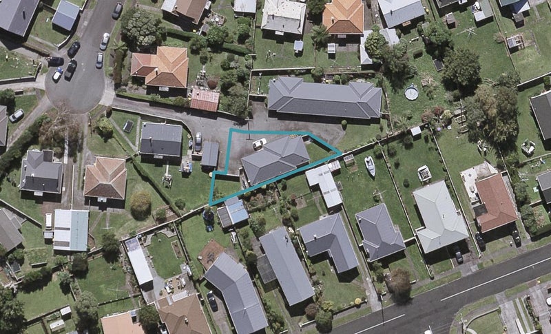 5C Chard Street, Westown, New Plymouth - Carousel 1