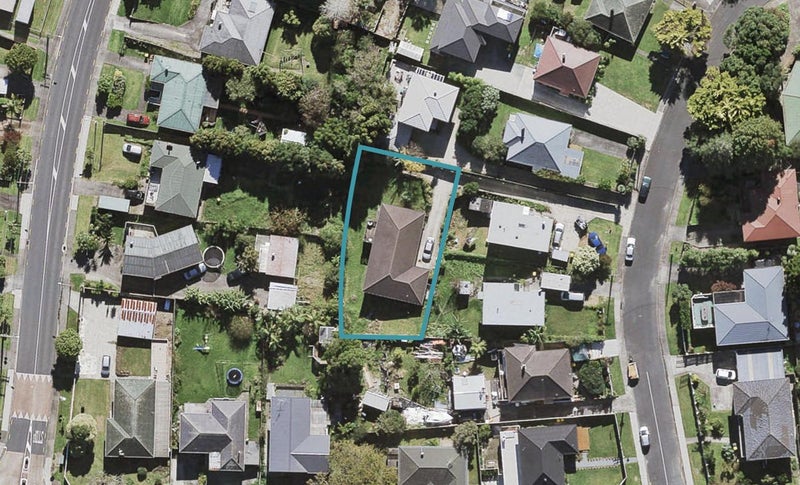 6A Marie Crescent, Te Atatu South, Auckland - Carousel 1