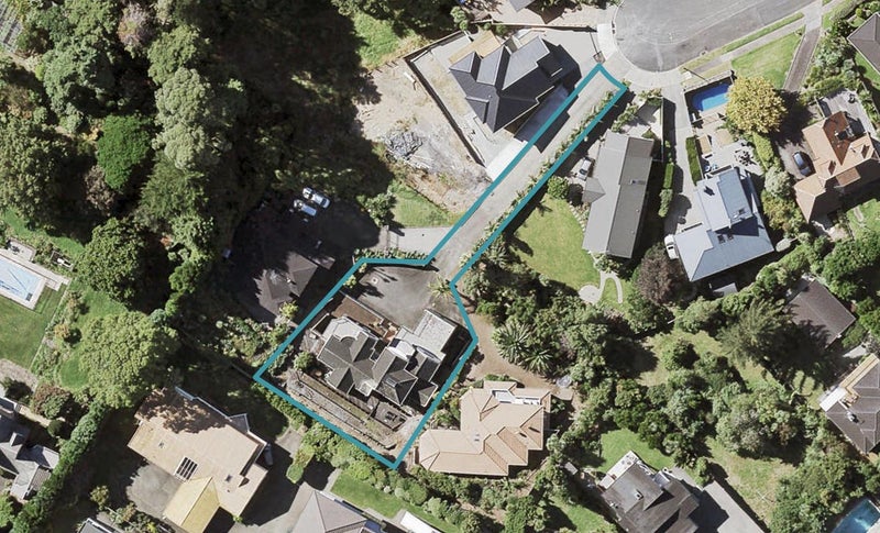 32 Copperfield Terrace, Mellons Bay, Auckland - Carousel 1