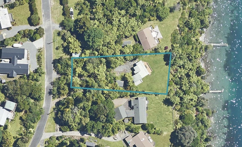 9 Waitangi Road, Lake Tarawera, Rotorua - Carousel 1