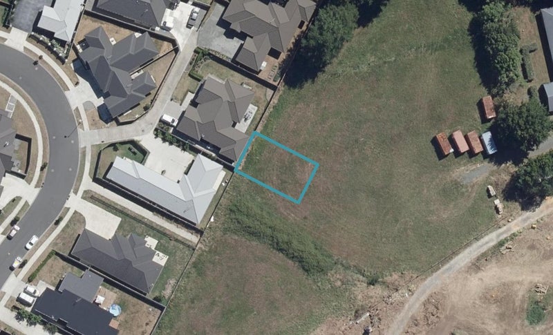 55 Maanihi Drive, Rototuna North, Hamilton - Carousel 1