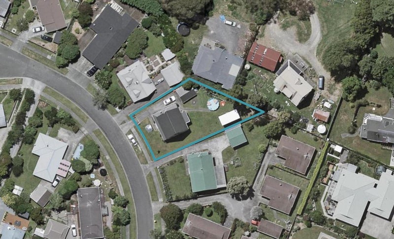 15 Cobb Place, Waitohu, Otaki - Carousel 1