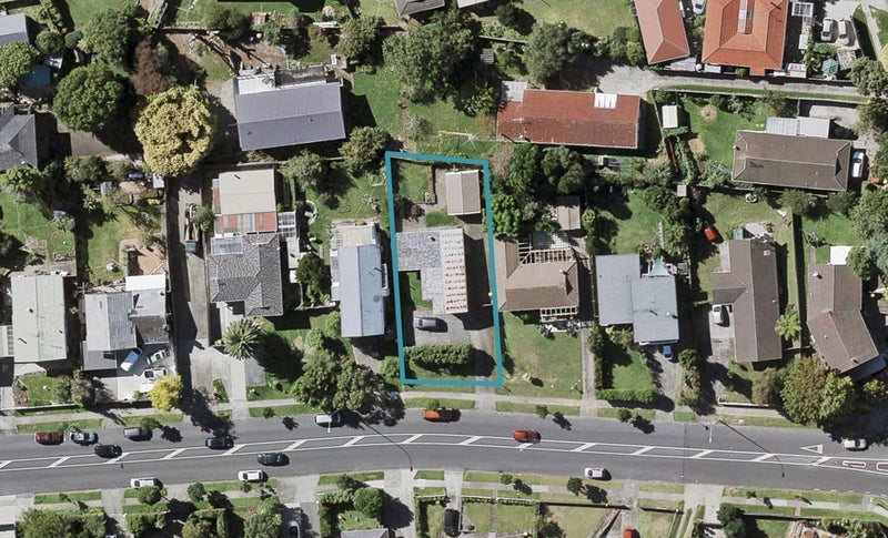104 Reeves Road, Pakuranga Heights, Auckland - Carousel 1