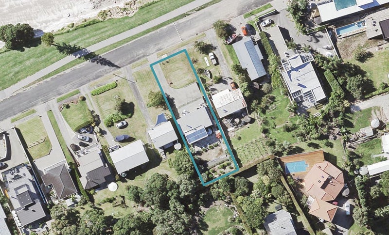 10 Omana Esplanade, Maraetai, Auckland - Carousel 1
