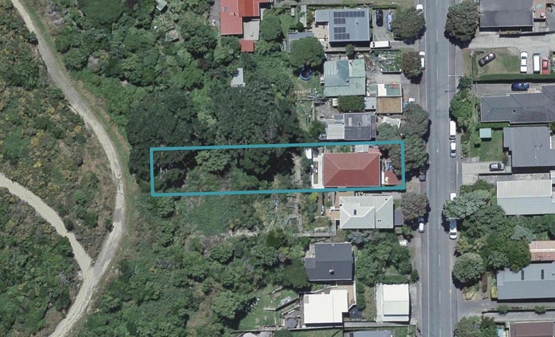 79 Happy Valley Road, Owhiro Bay, Wellington - Carousel 1