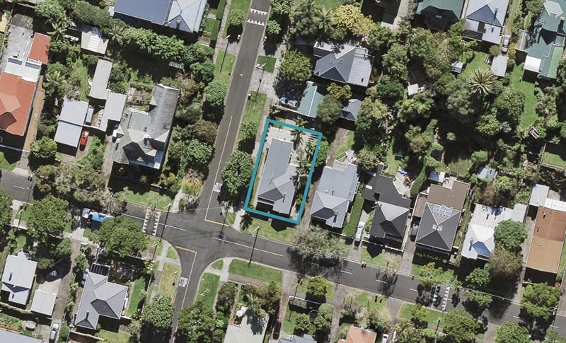 65 Gribblehirst Road, Sandringham, Auckland - Carousel 1
