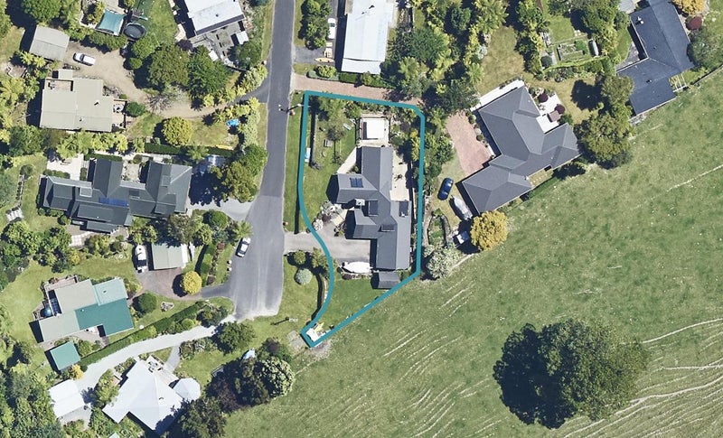 8 Wattle Grove Road, Lake Okareka, Rotorua - Carousel 1