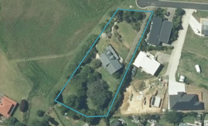 7 Emma Place, Hahei, Whitianga - Carousel 1