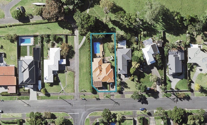 23 Chelmsford Avenue, Glendowie, Auckland - Carousel 1