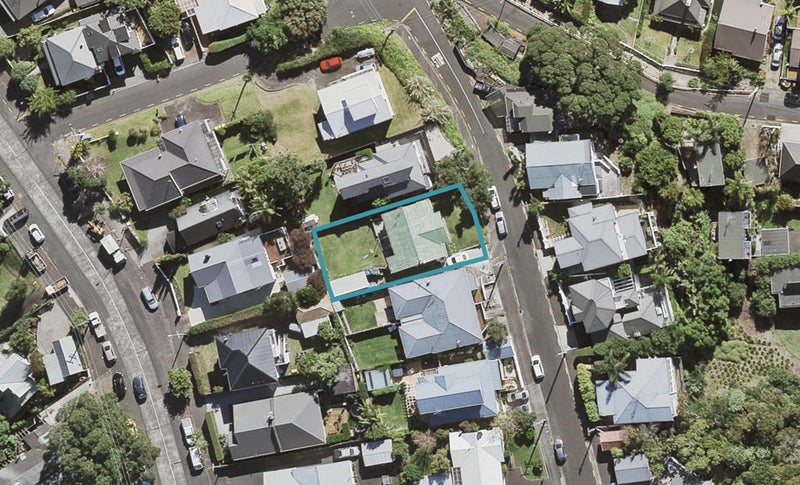 84 Princes Street, Northcote Point, Auckland - Carousel 1
