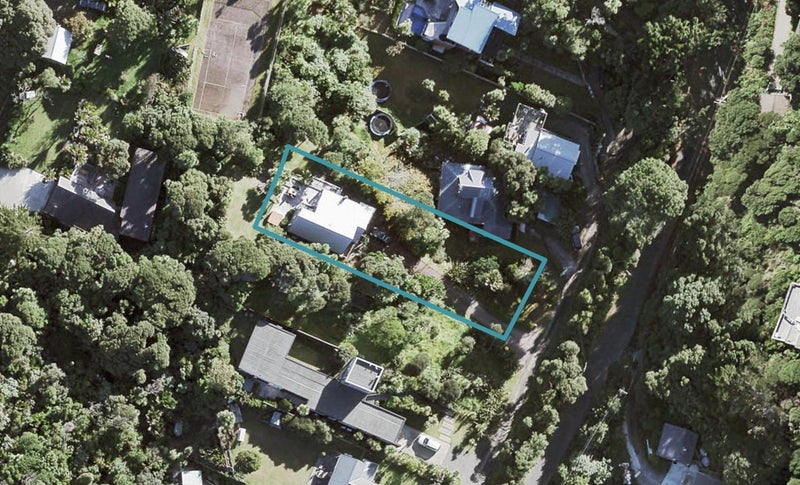 74 Domain Crescent, Waimauku - Carousel 1