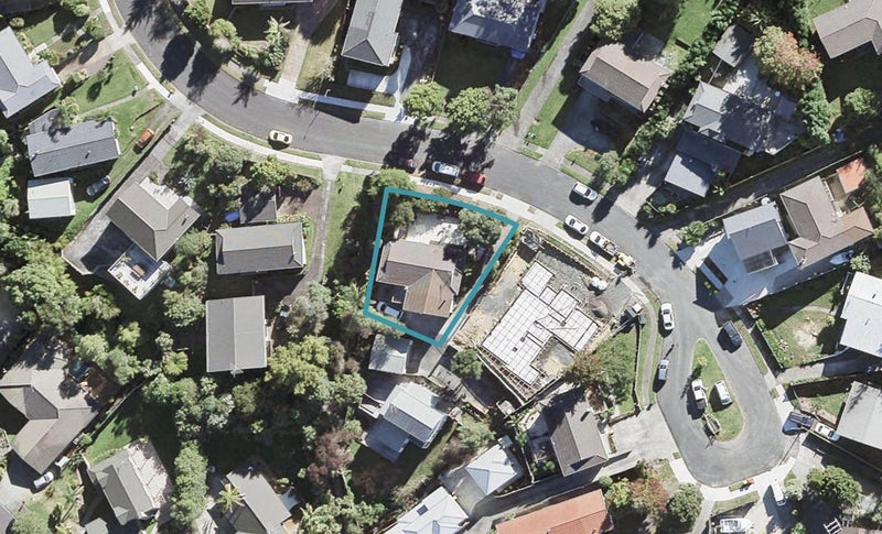 32 Deverell Place, Northcross, Auckland - Carousel 1