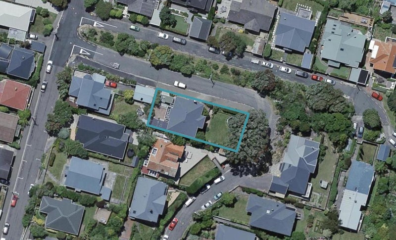 33 Fitzroy Street, Wadestown, Wellington - Carousel 1