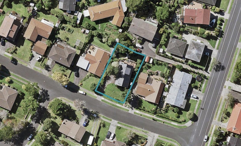 26 Olena Avenue, Sunnyhills, Auckland - Carousel 1