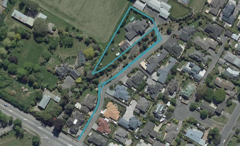 17 Croftwood Lane, Harewood, Christchurch - Carousel 1