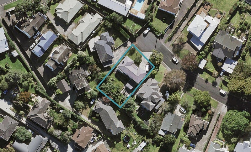 22 Marie Avenue, Hillsborough, Auckland - Carousel 1