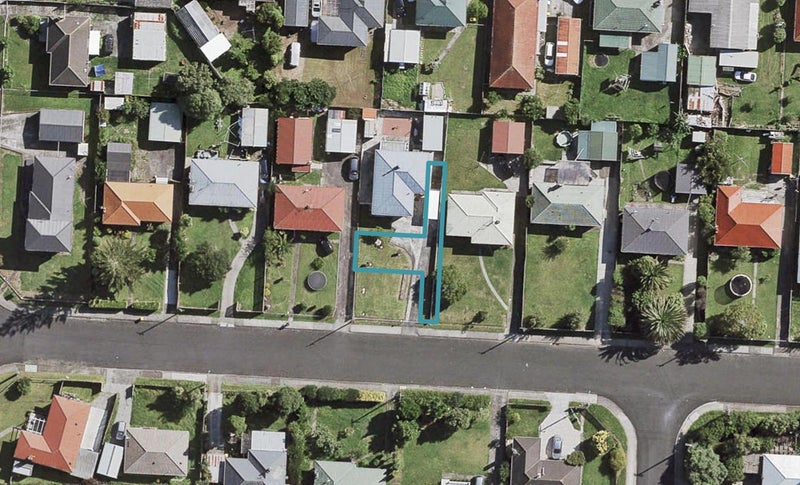 2/10 McDougall Street, Manurewa East, Auckland - Carousel 1