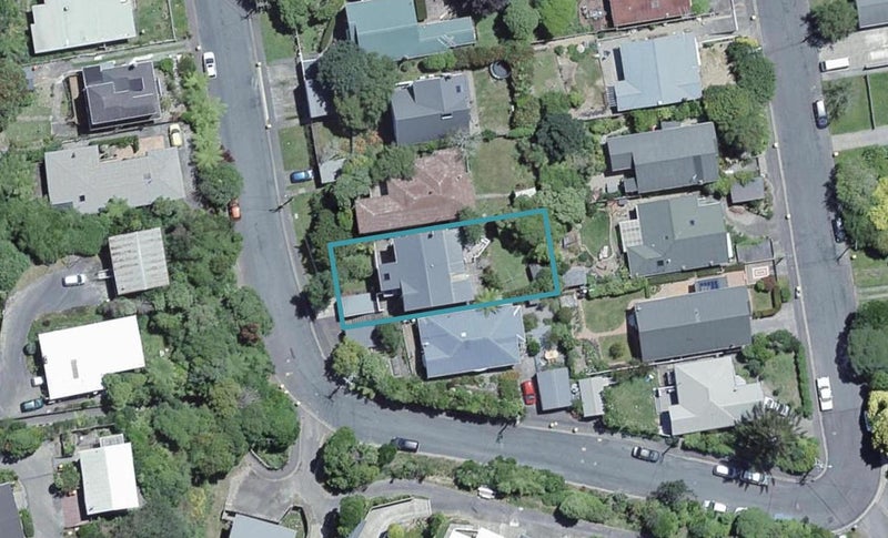 35 Richmond Avenue, Karori, Wellington - Carousel 1