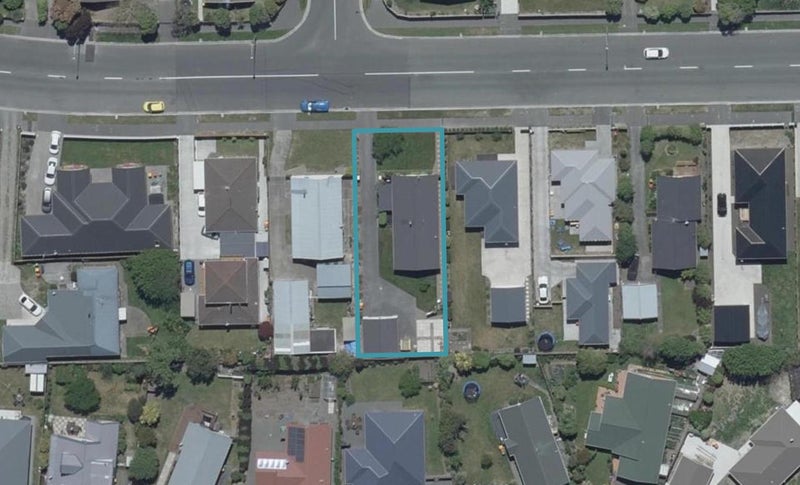 33 Queenspark Drive, Parklands, Christchurch - Carousel 1
