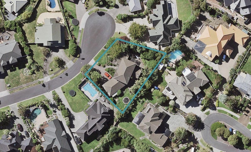 9 San Jose Rise, Shamrock Park, Auckland - Carousel 1